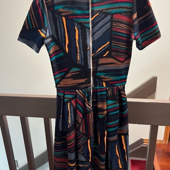 LuLaRoe Colorful Geometric Pattern Dress Size XS #107 - Picture 5 of 6